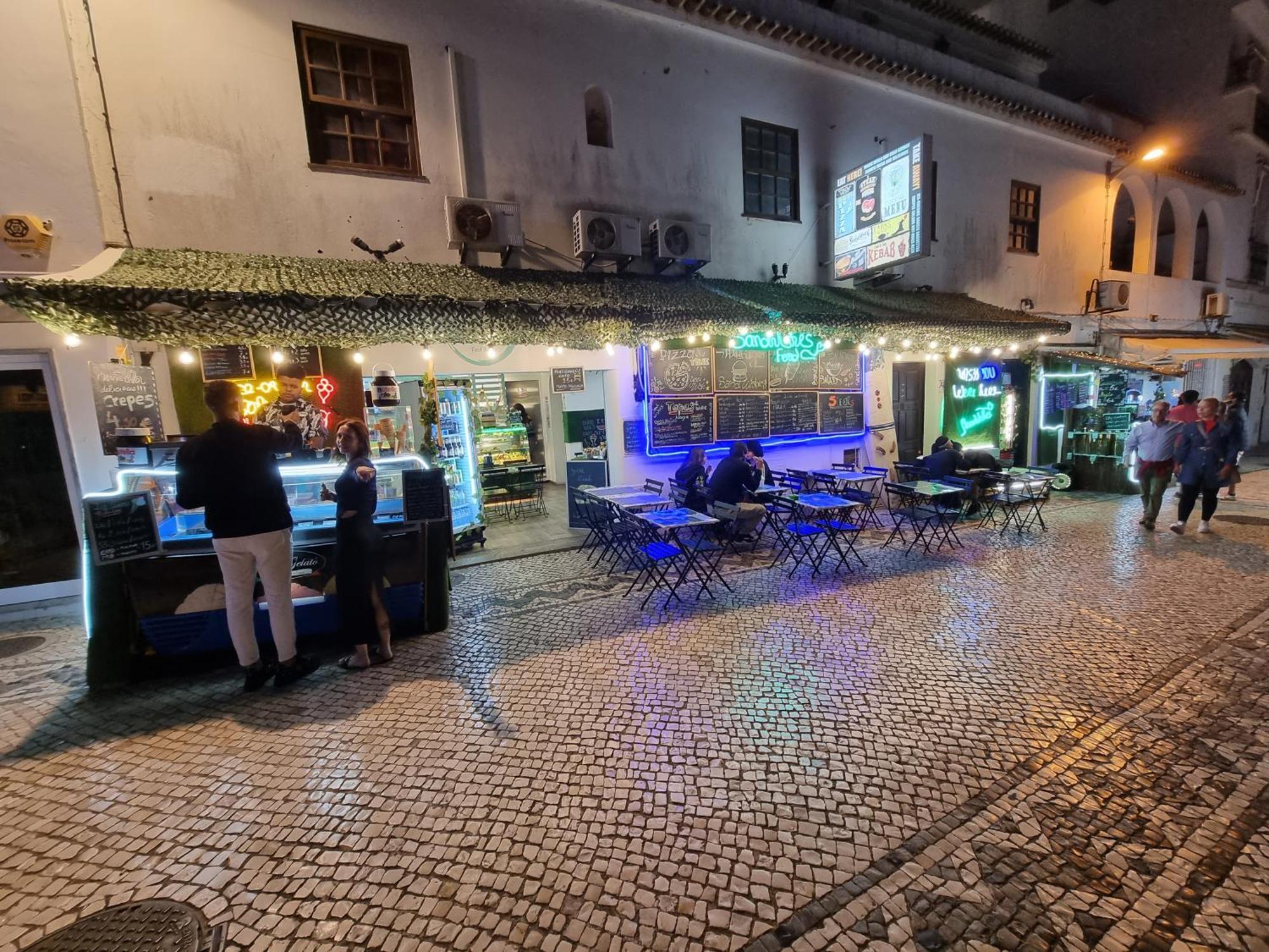 Wonder Charm Guesthouse Albufeira Bagian luar foto