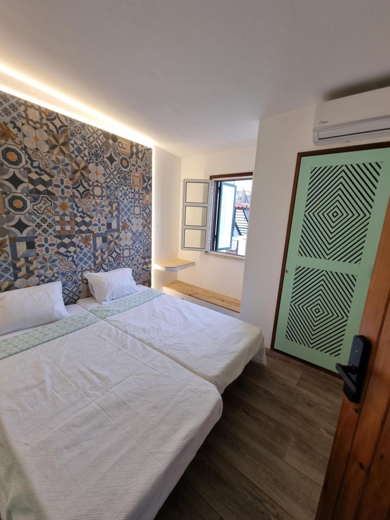Wonder Charm Guesthouse Albufeira Ruang foto